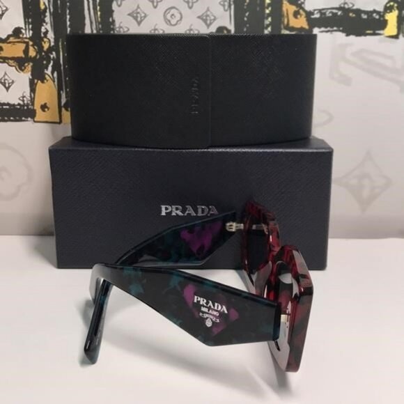 New Authentic Prada Red and Black Women\'s Sunglasses PR15Y main image 12